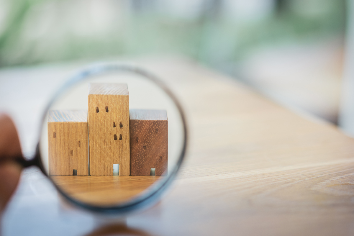 Informes técnico-legales en due diligence inmobiliaria